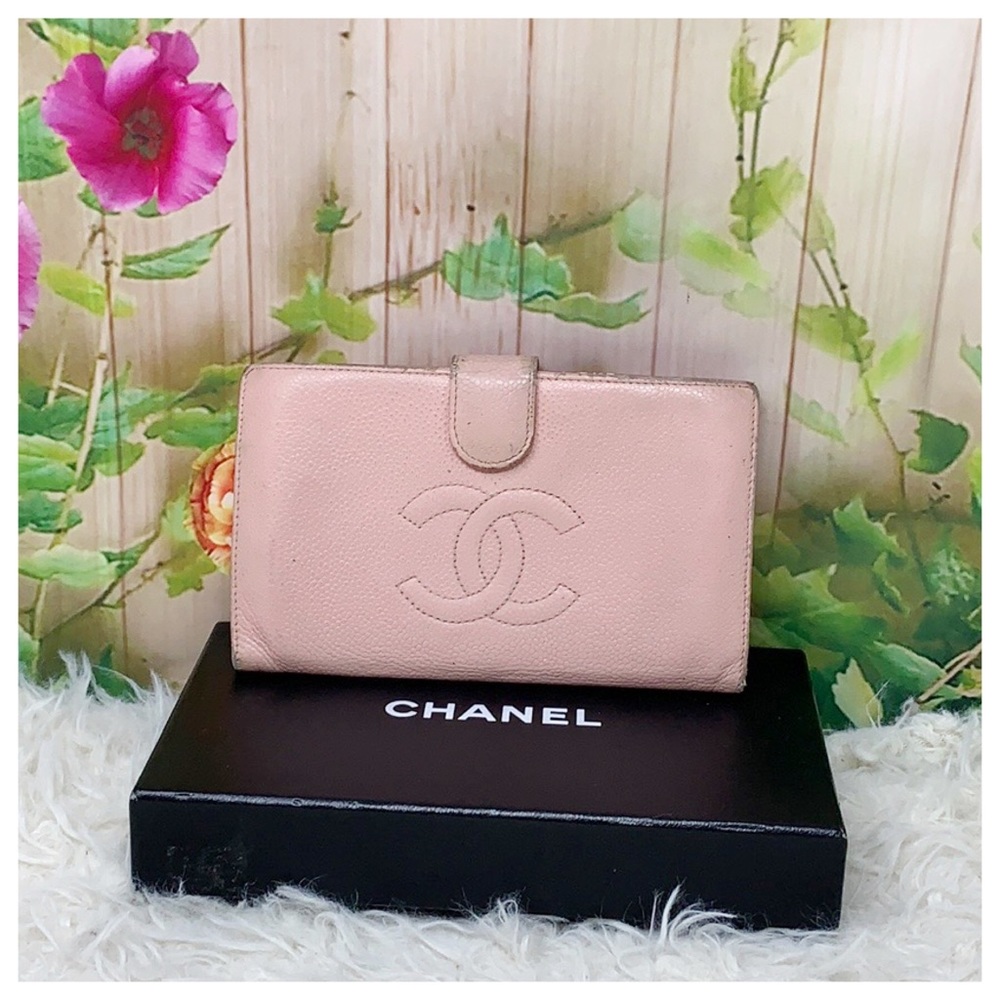 Authentic Chanel CC Caviar Leather Bifold Wallet